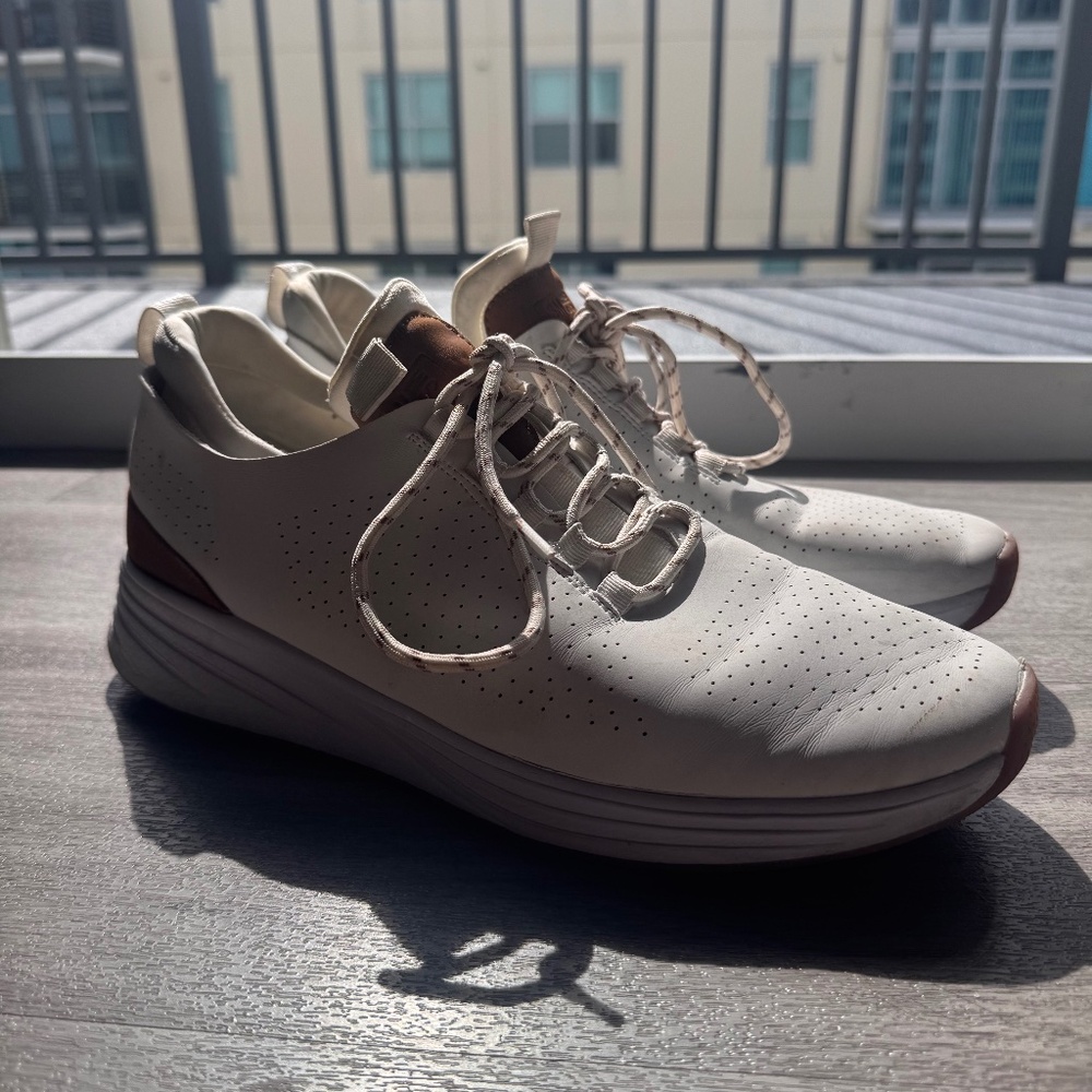 Steve Madden White/Brown Dress Sneaker